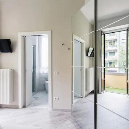 Citta Studi Bright And Stylish Flat With Balcony Apartment Милано Екстериор снимка